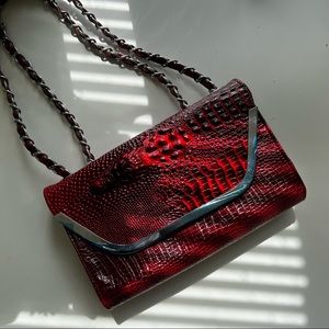 Red crocodile pattern mini shoulder bag